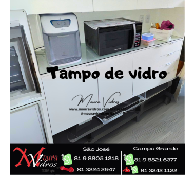 TAMPO DE VIDRO DE PROTEÇÃO  SOBRE MÓVEL